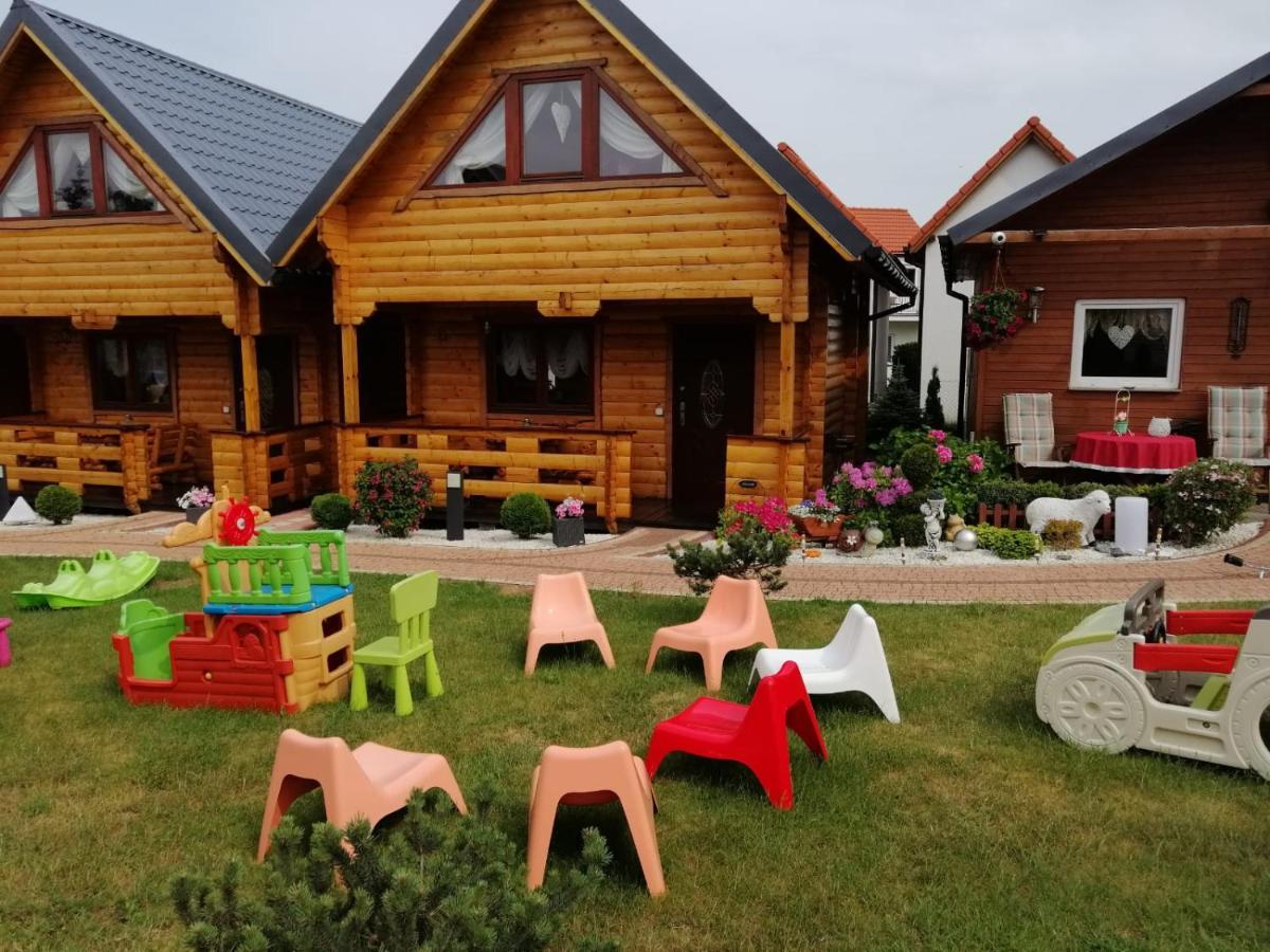 Domki Letniskowe Paradise Rewal Exteriör bild